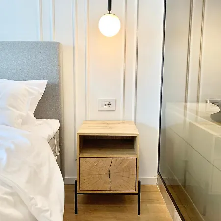 Ξενοδοχείο με διαμερίσματα Bulevard Luxury Βελιγράδι