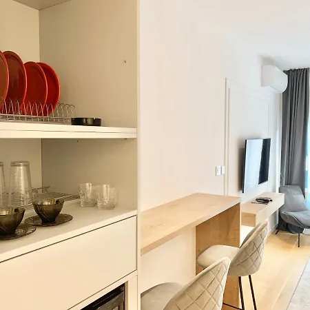 Ξενοδοχείο με διαμερίσματα Bulevard Luxury Βελιγράδι