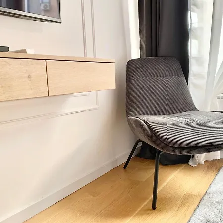 Ξενοδοχείο με διαμερίσματα Bulevard Luxury Βελιγράδι