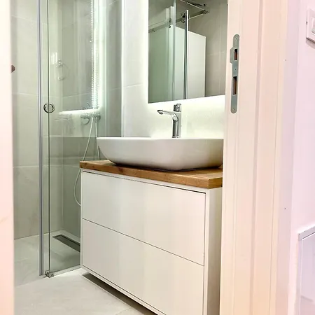 Bulevard Luxury Ξενοδοχείο με διαμερίσματα Βελιγράδι